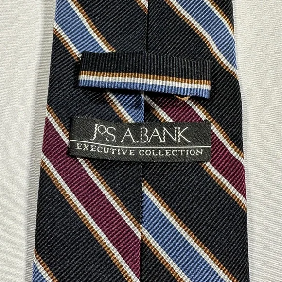 Men’s Jos. A. Bank Necktie 💯 Silk​ - Picture 4 of 5